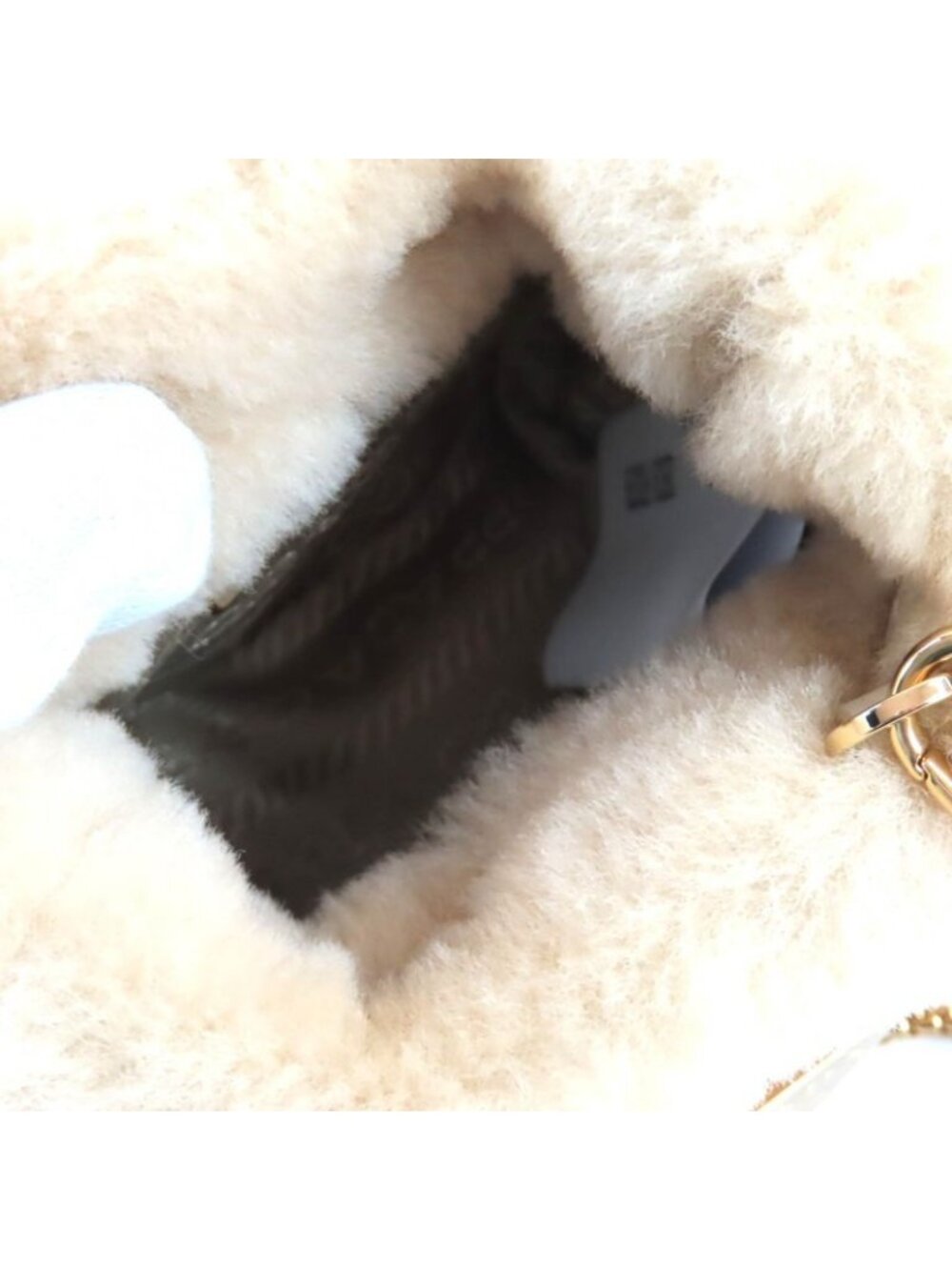 Prada 214500 Shoulder Bag - Picture 4 of 14